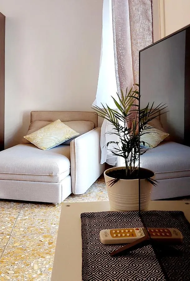 Casa Valentina - Beauty Apartment With Two Bedrooms Near Vatican City Rome